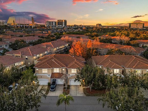 2nd image of 171 Valencia Cir