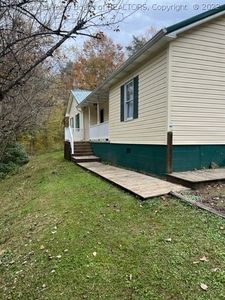 2287 Mile Fork Rd, Charleston, WV, 25312