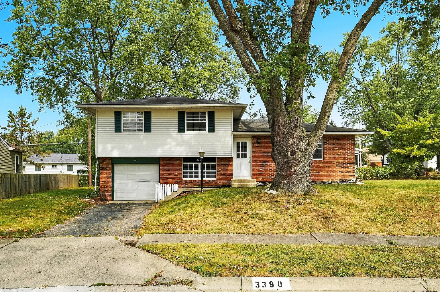 3390 Arnett Ct photo 1