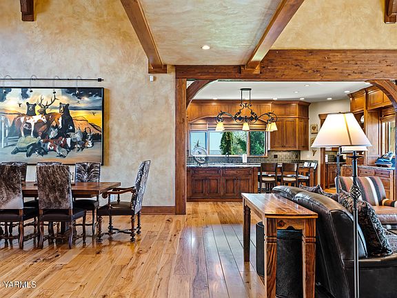 7_Incredible wood beam details>