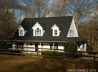 275 Shadow Lake Dr, Clover, SC 29710