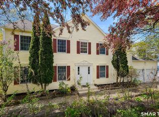29 Tarrywile Lake Road, Danbury, CT 06810