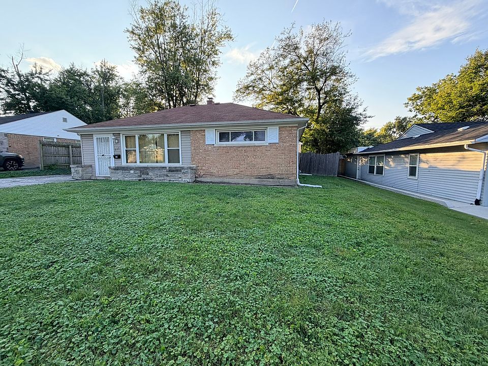 1st image of 332 Nokomis St