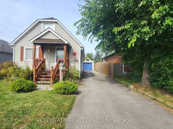 6447 Ash St, Niagara Falls, ON L2G 2H4