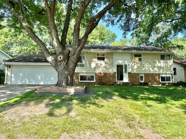 1624 17th Ave NW, New Brighton, MN 55112
