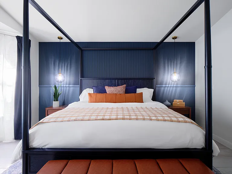 Primary Bedroom Suite: King Size Bed