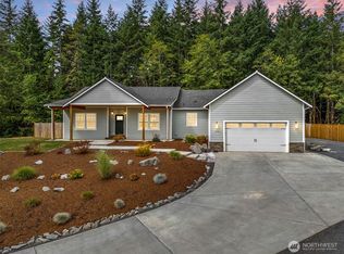 104 Sequoia Ln, Onalaska, WA 98570