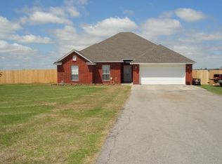 6607 W Broncho Rd, Marlow, OK 73055