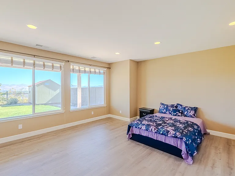 1040 S University Park Loop — Photo 11