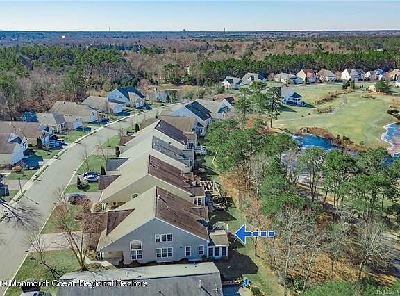 4th image of 419 Golf View Dr