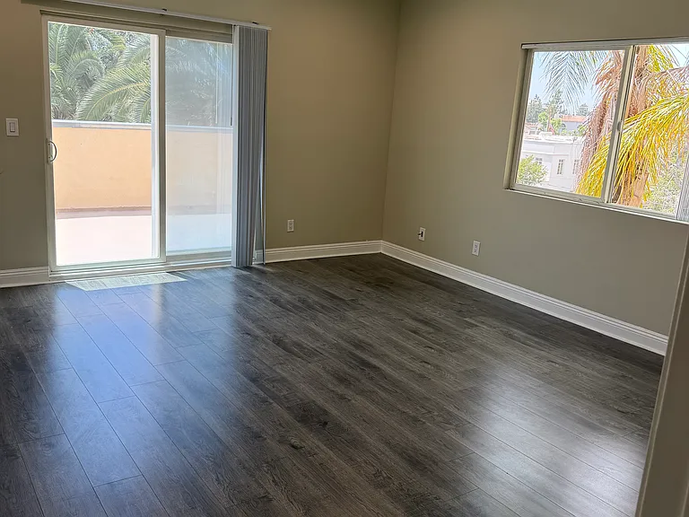 544 E Olive Ave #101 — Photo 17