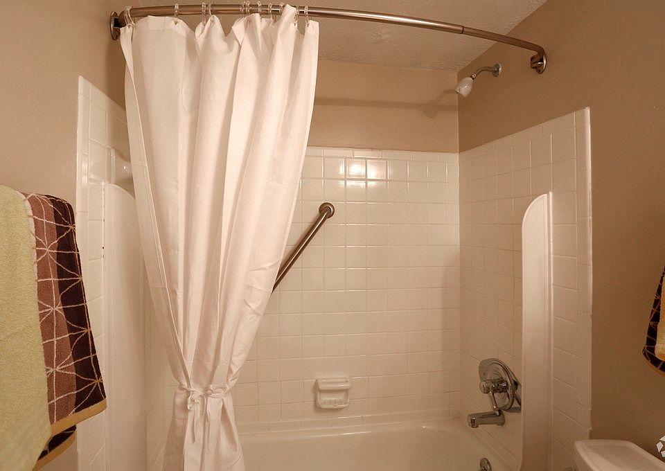 1st image of 8216 Wooster Pike APT F