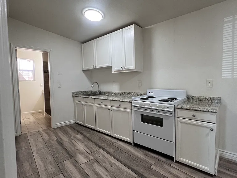456 B St #15B — Photo 6