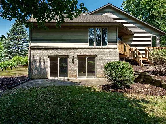3rd image of 13587 Briarwood Ln