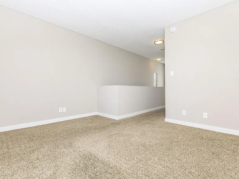 Lake Balboa Townhomes — Photo 28