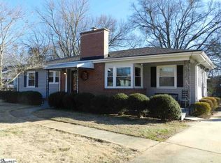 411 Dellwood Dr, Greenville, SC 29609