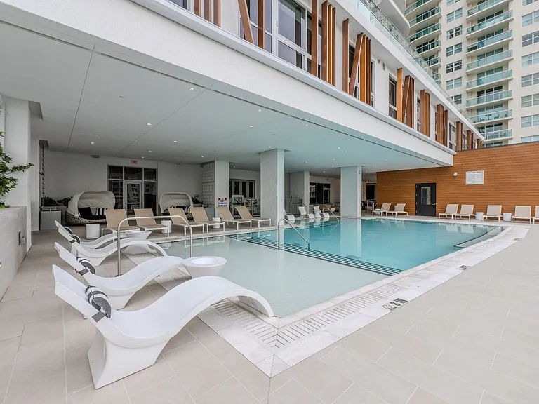 Swimming Pool and Loungers Gables Riverwalk
