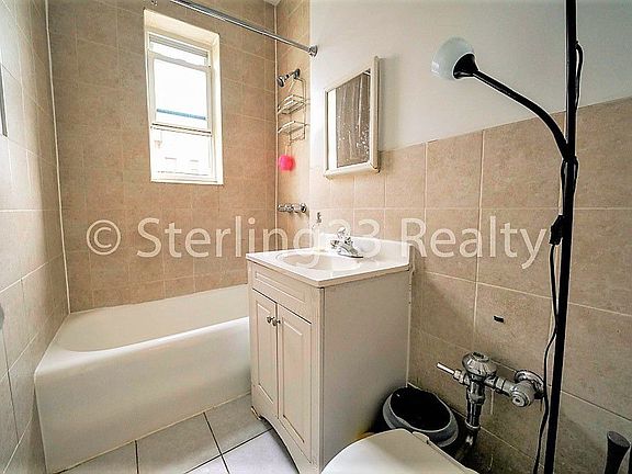 5th image of 2276 41st St APT 2D