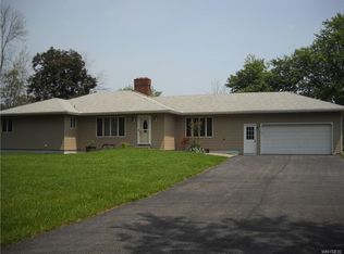 6531 Conner Rd, East Amherst, NY 14051