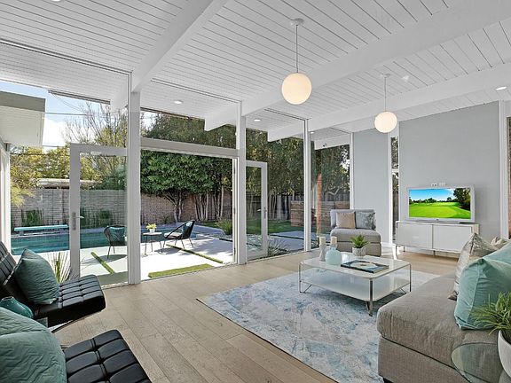 2nd image of 2034 Margot Pl
