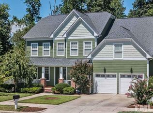 917 Grogans Mill Dr, Cary, NC 27519