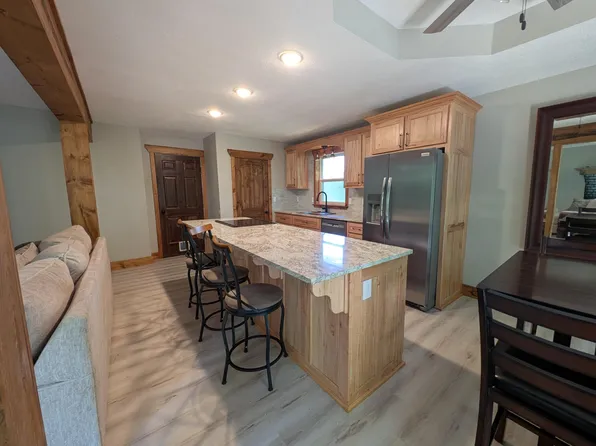 3810 W Woodland Street, Springfield, MO 65807