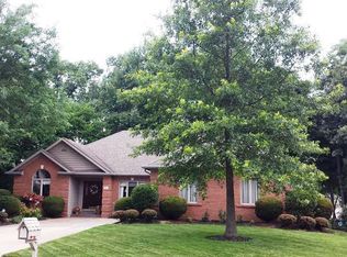 973 Taurus Ave, Columbus, OH 43230