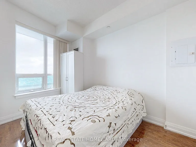 7161 Yonge St #2430 — Photo 18