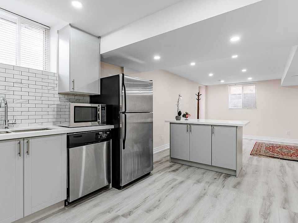 757 White Clover Way, Mississauga, ON L5V 0C2 Zillow