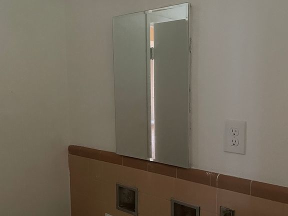 2nd image of 1204 Gale Dr