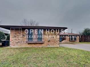 4904 Millsprings Ct, Arlington, TX 76017