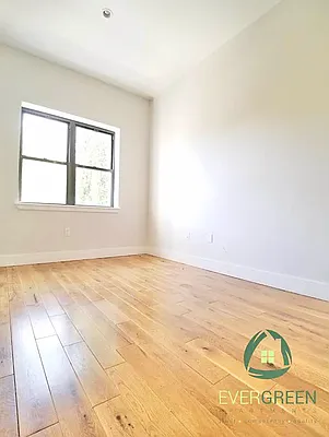 Rented by ERNY LLC | media 6