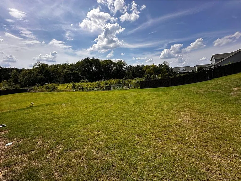 325 Sterling Creek Way — Photo 28
