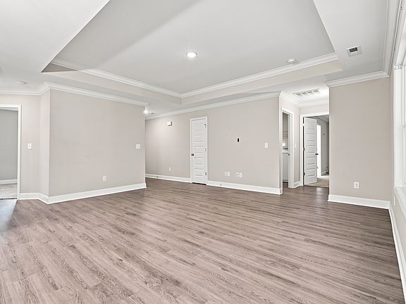 4th image of 6415 Flo Dr NW