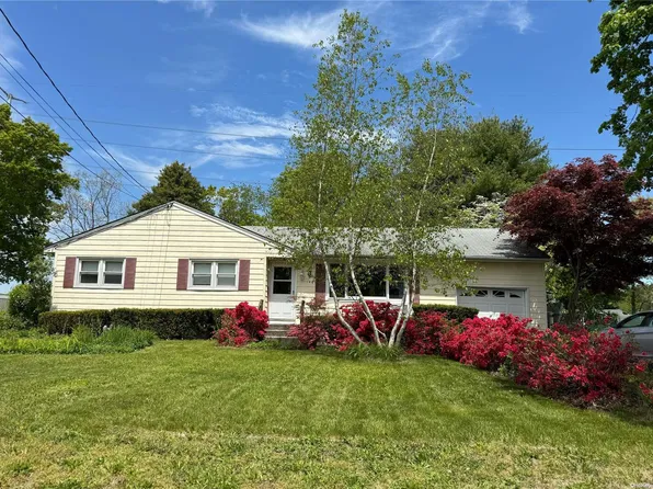 (undisclosed Address), Medford, NY 11763