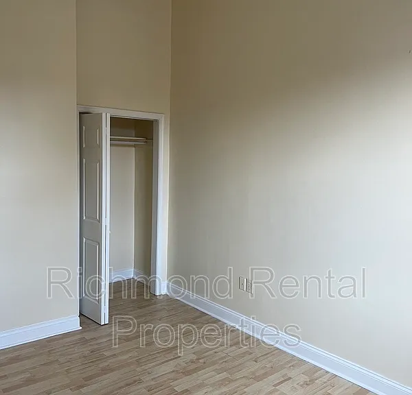 11 E Broad St #1 — Photo 14