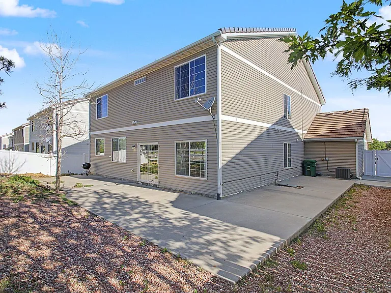 21390 E 48th Pl — Photo 29