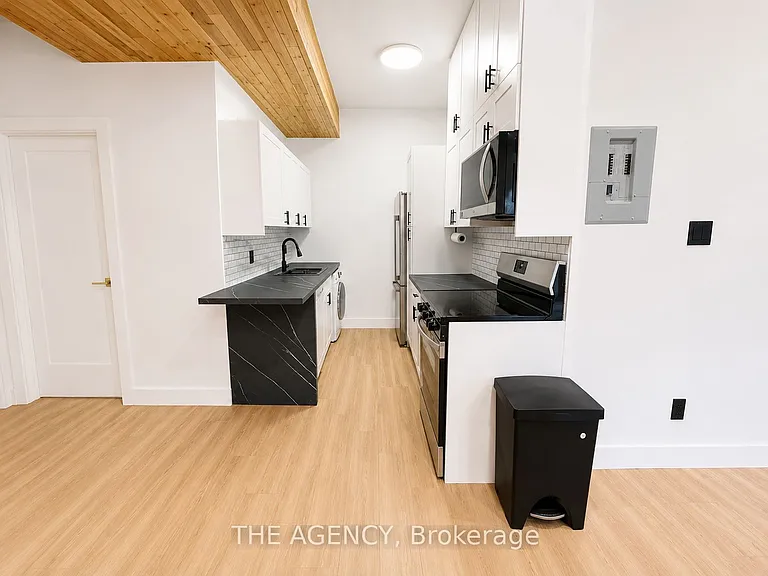 15415 Jane St #BASEMENT — Photo 7