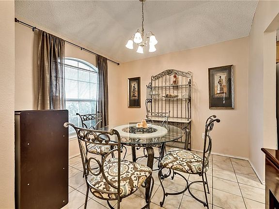 3rd image of 2020 Kirkwood St