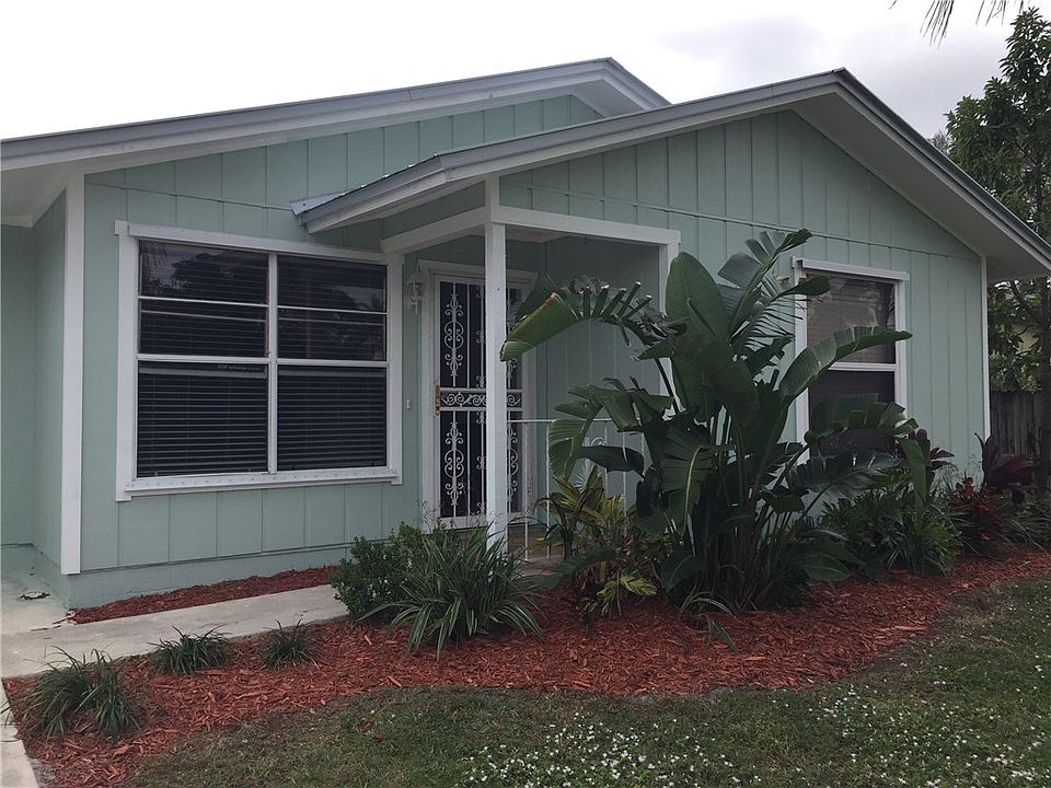 1st image of 864 SW 35th St