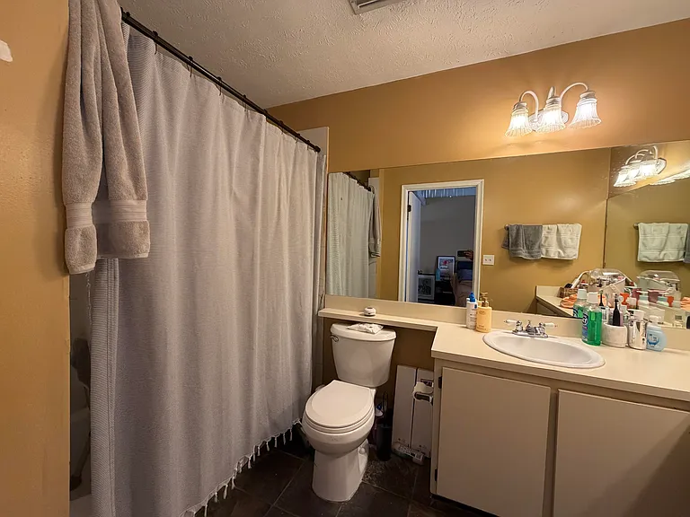 1051 Summit Place Cir #D — Photo 8