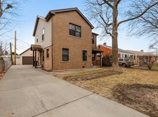 6845 W Madison St, Niles, IL