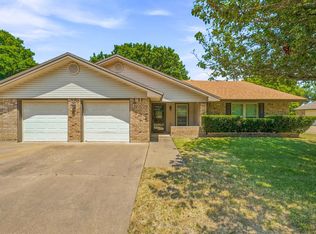 142 Blue Jay St, Stephenville, TX 76401