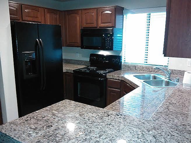 1st image of 1716 W Cortez St Unit 116