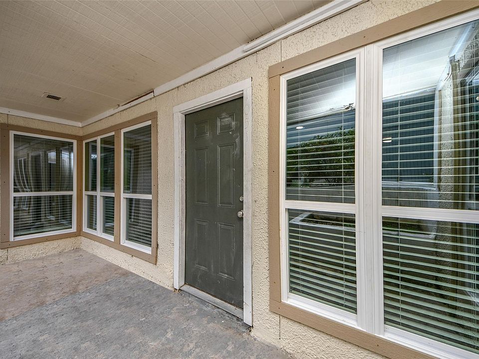 1st image of 781 Country Place Dr APT 1051