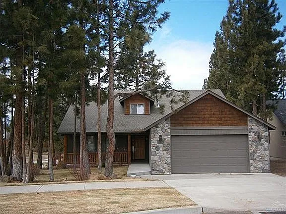 3 bed, 2.5 bath, 1925 sqft, $3,500 — Photo 1