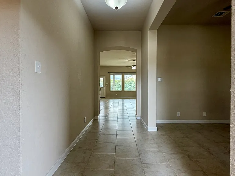 646 Ridge Lawn Dr — Photo 7
