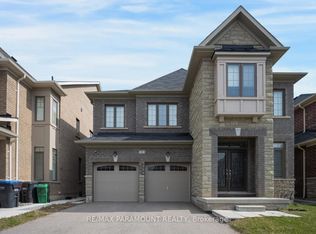 5 Ezra Cres, Brampton, ON L7A 5A6
