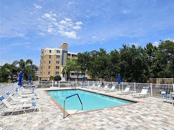 4th image of 960 STARKEY ROAD #9206