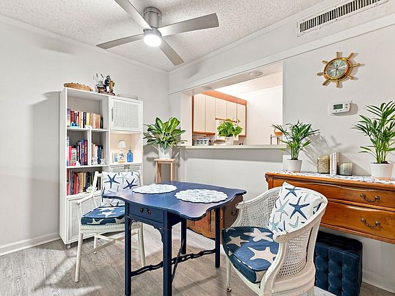 3rd image of 415 Ocean Creek Dr. #2252